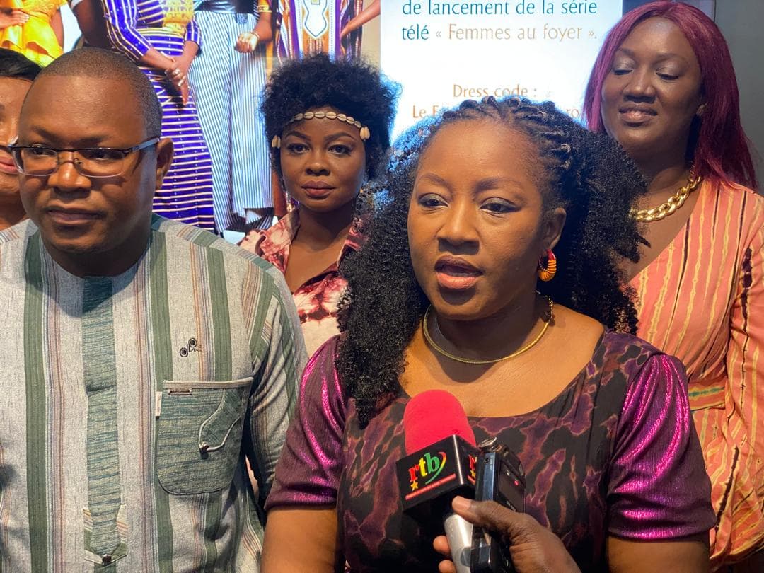 'Femmes au foyer' (Housewives): New Burkinabè TV Series Launches with State Support